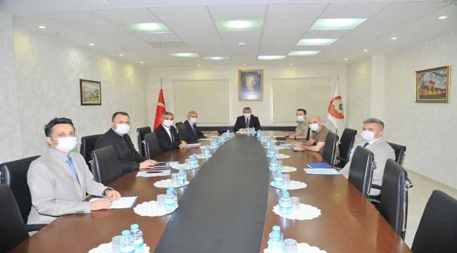 Osmaniye’de pandemi süreci değerlendirme toplantısı yapıldı
