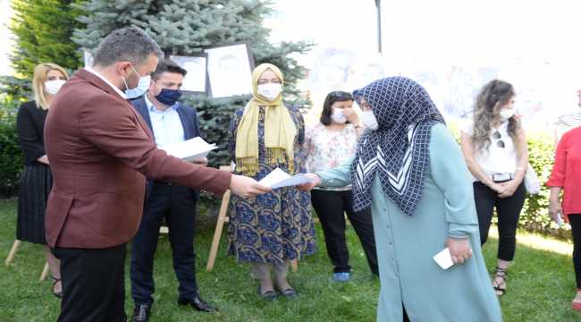 Pursaklar Belediyesi Hanım Evlerinden yıl sonu sergisi