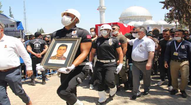 Siirt'te şehit düşen Özel Harekat polisi Kurtul son yolculuğuna uğurlandı