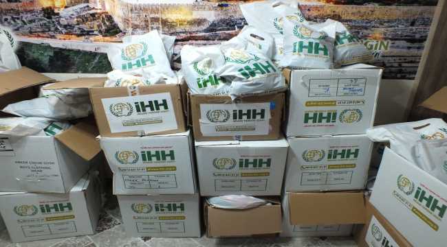 Sivas'ta İHH 6 bin 500 aileyi bayram öncesi sevindirdi 