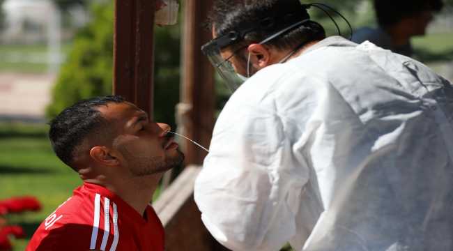 Sivasspor'da 9. kez Kovid-19 testi yapıldı
