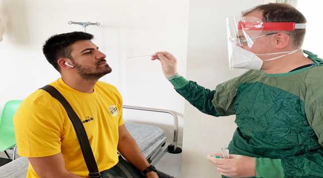 Sorgun Belediyesporlu voleybolcular ve teklik heyet Kovid-19 testinden geçti