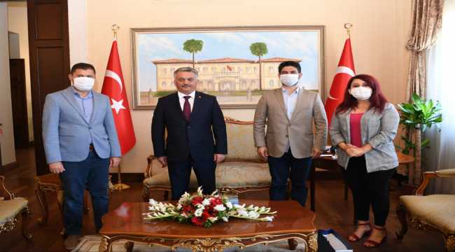 Ukrayna'dan Antalya'ya ilk gün 949 turist geldi