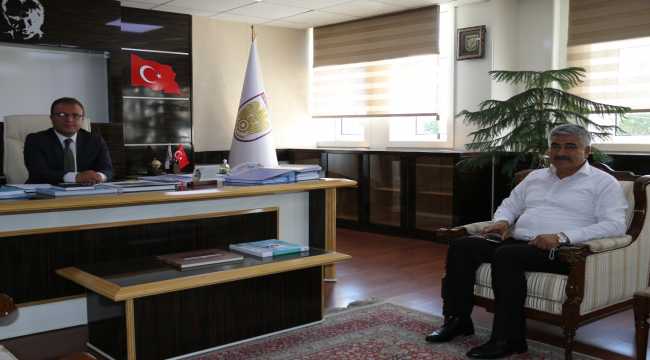 Ulaş Belediye Başkanı İlbey'den İl Özel İdaresi Genel Sekreteri Nayman'a 