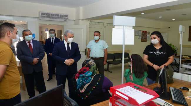 Vali Akın, bazı kurumlardaki çalışmaları inceledi