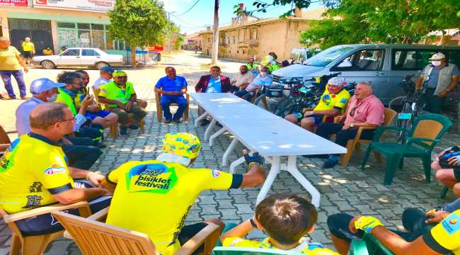 Yalıhüyük'te bisikletçileri kaymakam ve belediye başkanı karşıladı