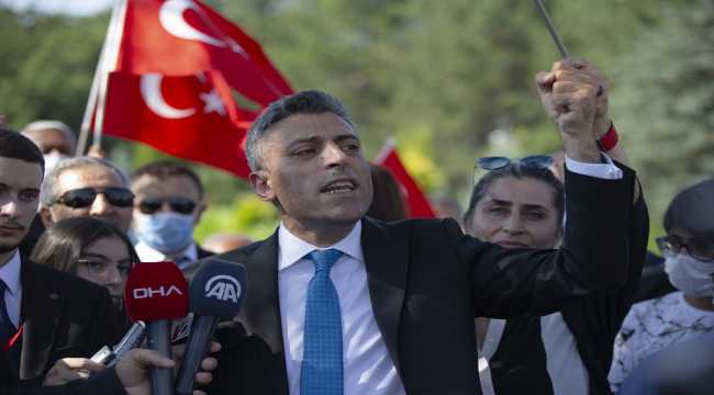 Yenilik Partisi kurucu üyeleri Anıtkabir'i ziyaret etti