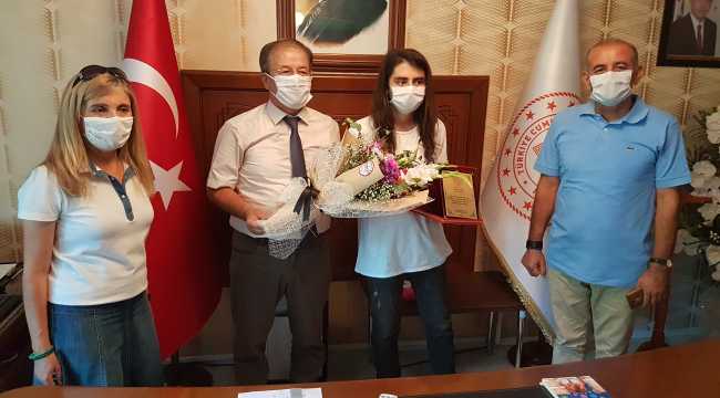 YKS'nin Yabancı Dil Testi oturumu birincilerinden Eren Şen elektrik elektronik mühendisliğini tercih edecek