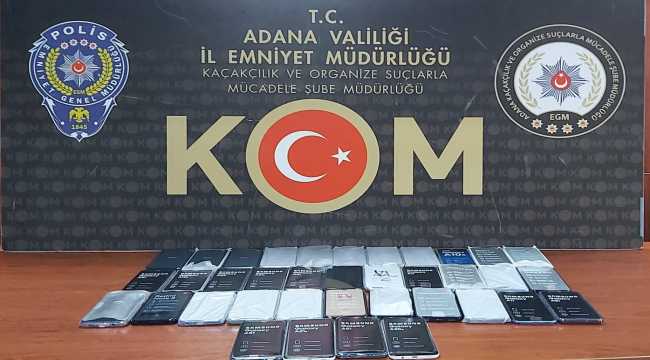 Adana'da 37 kaçak cep telefonu ele geçirilen iş yerinin sahibine gözaltı
