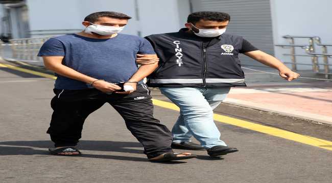 19 Yaşındaki Kardeşini Bıçakladı