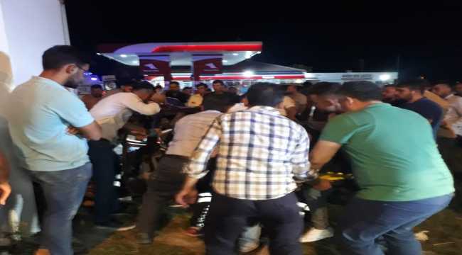 Aksaray'da otomobil elektrik direğine çarptı: 5 yaralı