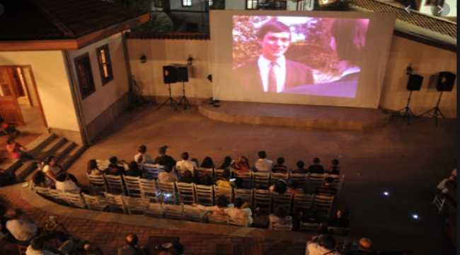 Altın Koza'nın ödüllü filmleri açık hava sinemasında seyirciyle buluşacak
