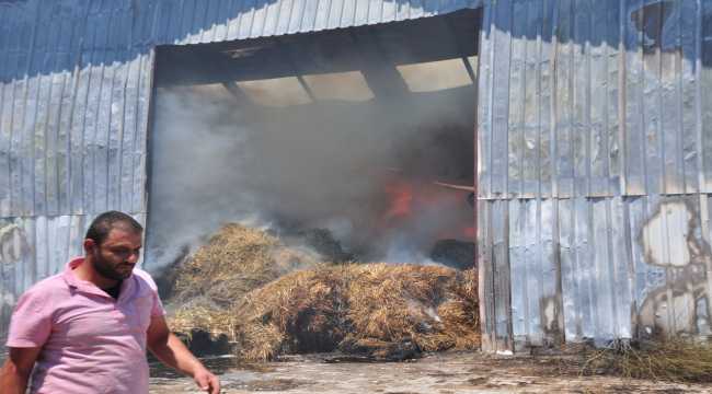 Antalya'da yem deposunda yangın