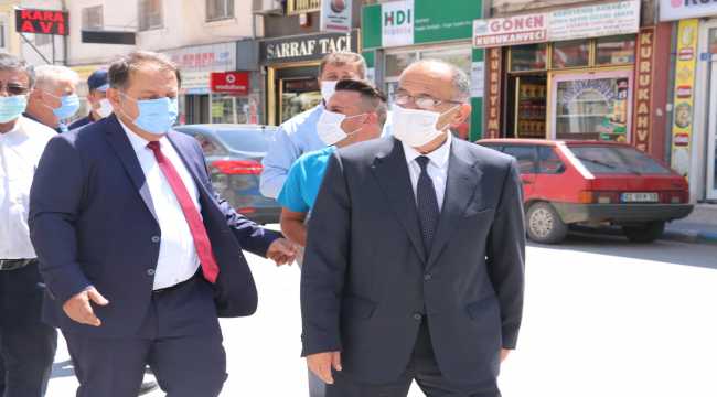 Beyşehir'de kaymakam ve belediye başkanı Kovid-19 denetiminde