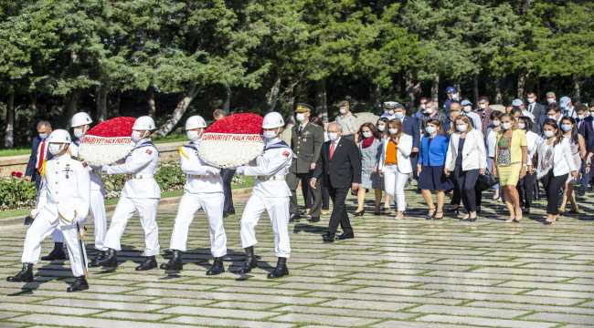 CHP Genel Başkanı Kılıçdaroğlu, Anıtkabir'i ziyaret etti