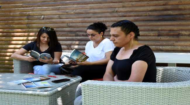 Engelli yazardan yardıma muhtaç öğrencilere yardım eli