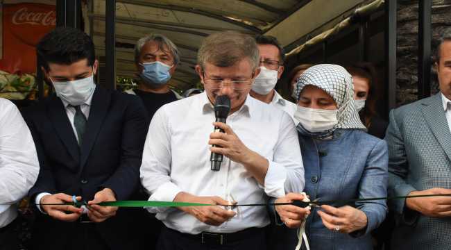 Gelecek Partisi Genel Başkanı Davutoğlu, partisinin Alanya ilçe binasını açtı:
