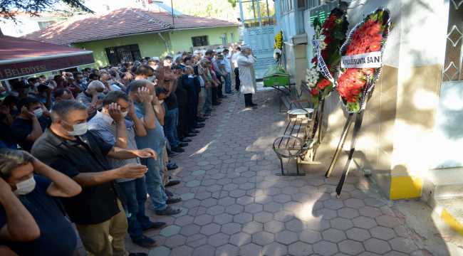 Devrilen servis otobüsündeki 2 işçi öldü