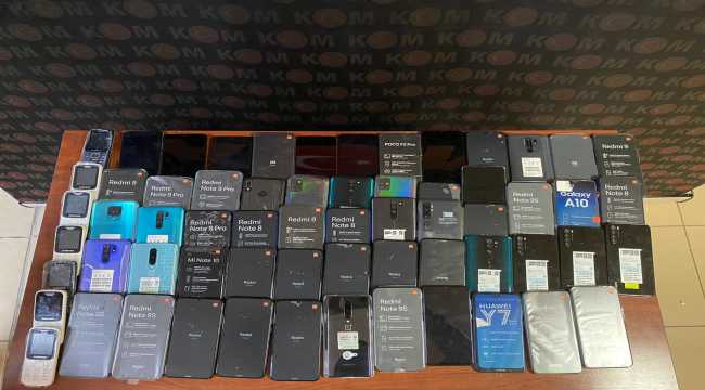Hatay'da 63 gümrük kaçağı cep telefonu ele geçirildi
