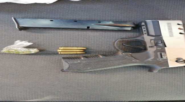 Hatay'da yasa dışı silah ticareti operasyonu: 2 gözaltı