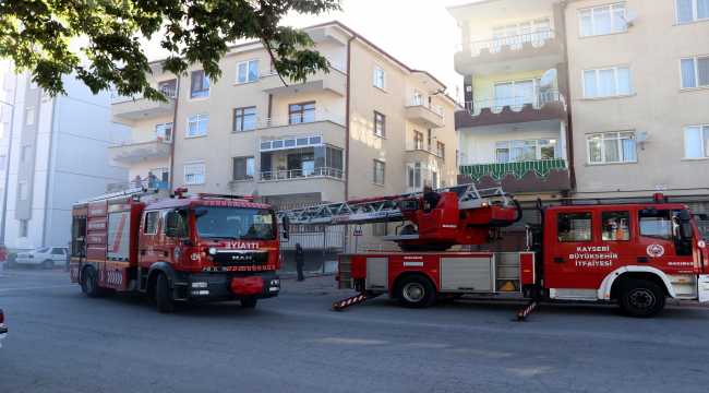 Kayseri'de ateşle oynayan çocuklar apartmanda yangın çıkardı