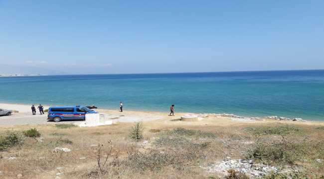 Mersin'de denize giren kadın kayboldu