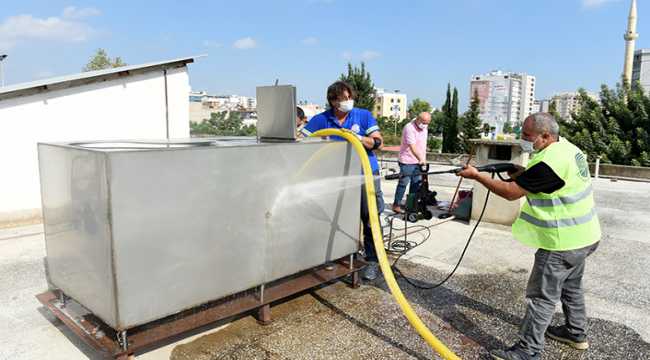 Seyhan Belediyesi'nden okullara su deposu temizliği hizmeti
