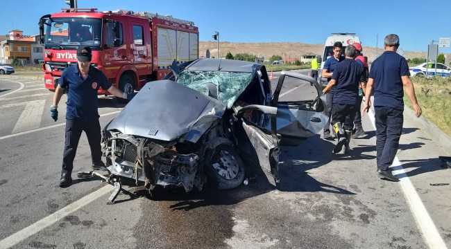 Sivas'ta trafik kazası: 6 yaralı