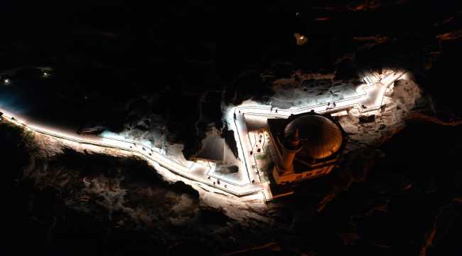 Tarihi Kayaşehir, turistlere gece gündüz ev sahipliği yapıyor
