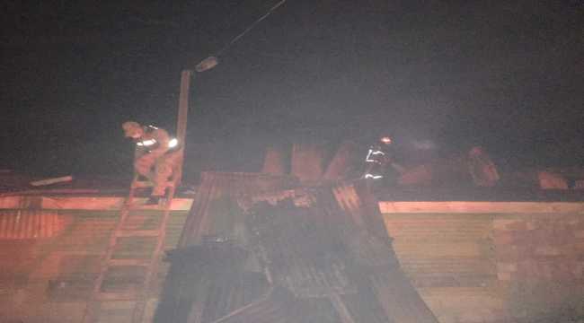 Ulaş'ta samanlık yangını