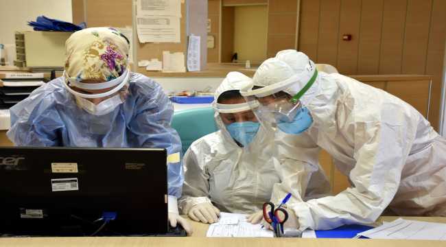 DOKTORLAR KOVİD-19'LA SAVAŞI ANLATIYOR -