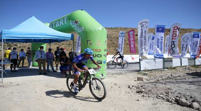Erciyes Uluslararası Dağ Bisikleti Yarışları devam ediyor
