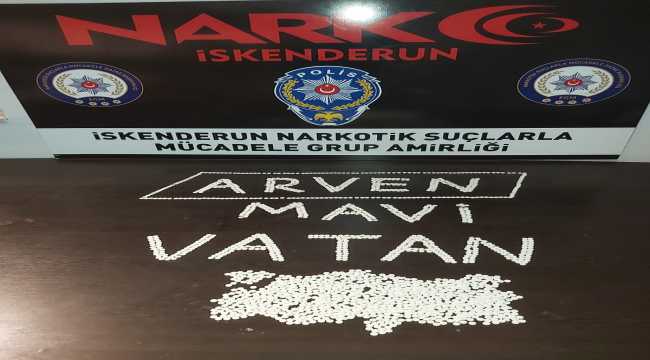 Hatay'da bir otomobilde 1890 uyuşturucu hap ele geçirildi