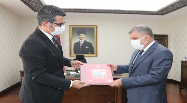 Vali Işık, AA Konya Bölge Müdürü Ömer Süt'ü kabul etti