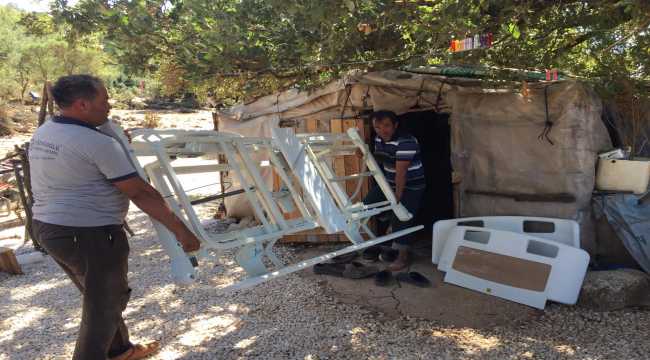 Kaş Belediyesinden hasta yatağı ve tekerlekli sandalye yardımı
