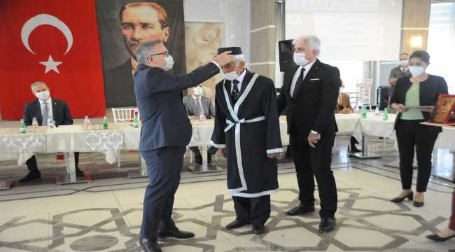 Niğde'de yılın Ahisine ödül verildi