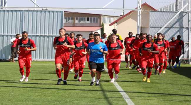 Sivasspor'da Erzurumspor mesaisi sürüyor