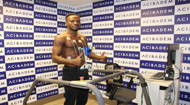 Sivasspor'un yeni transferi Olarenwaju Kayode sağlık kontrolünden geçirildi
