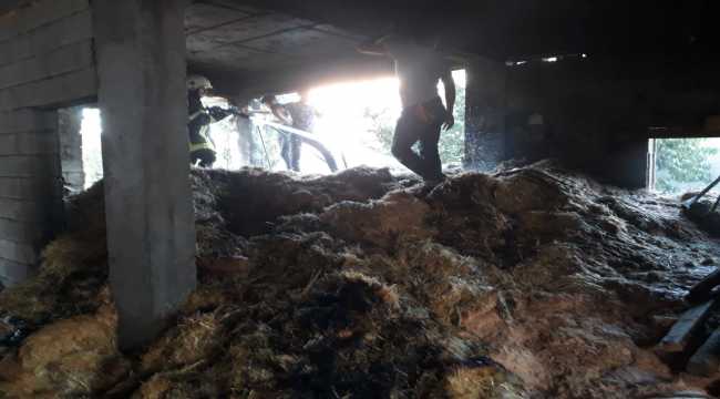 Talas ilçesinde saman ve odun deposunda yangın