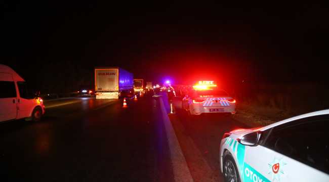 Otoyolda aracın çarptığı yaya yaşamını yitirdi