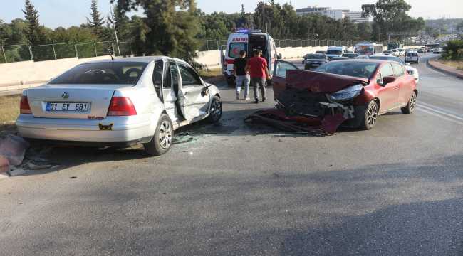 Adana'da trafik kazası: 2 yaralı