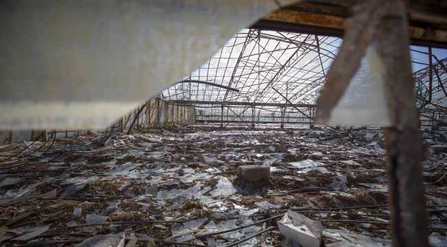 Antalya'da fırtınanın neden olduğu hasarın yaraları sarılmaya çalışılıyor