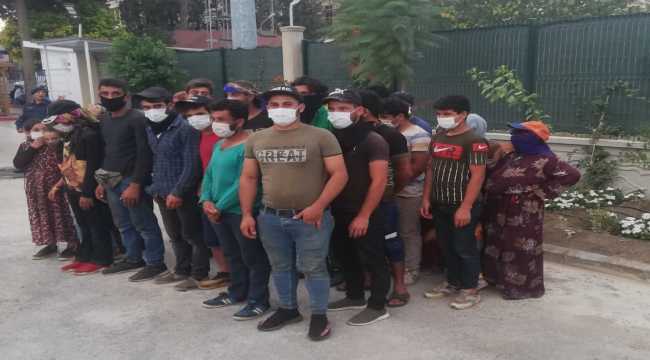 Antalya'da 15 kişilik minibüse 27 Kişi Binince...