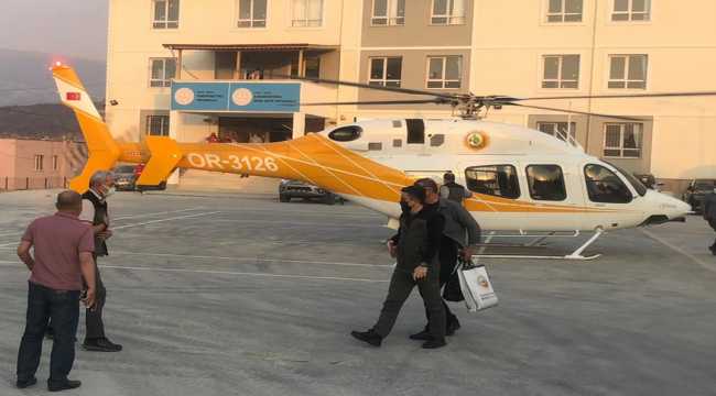 Bakan Pakdemirli, Hatay'daki orman yangınını havadan inceledi