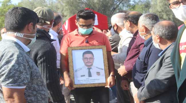 Çanakkale'de gemi kontrolünde ölen gümrük muhafaza memuru son yolculuğuna uğurlandı