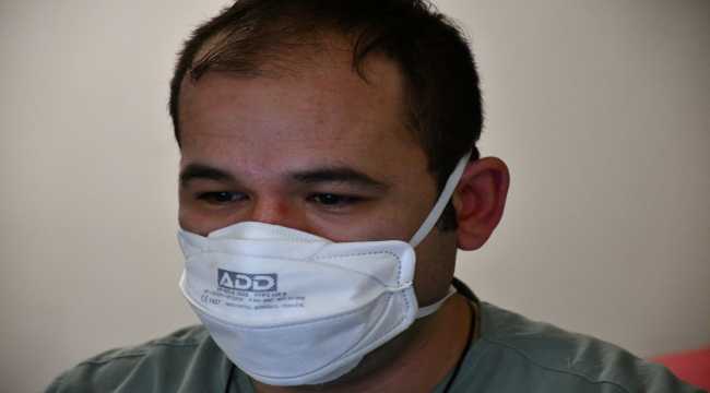 Bilinci açık Kovid-19 hastasını entübe etmemek için...