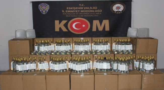 Eskişehir'de 979 litre etil alkol ele geçirildi
