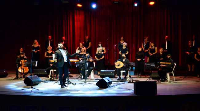 Kanun sanatçısı Ahmet Baran 