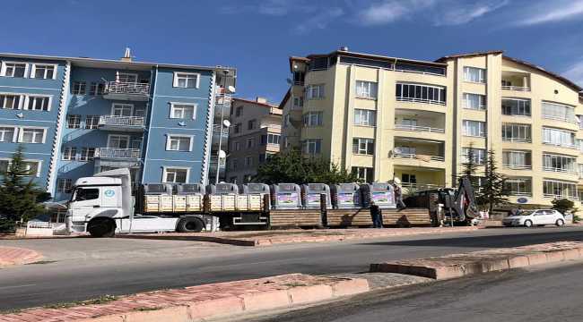Kırşehir'de mahallelere çöp konteyneri dağıtıldı