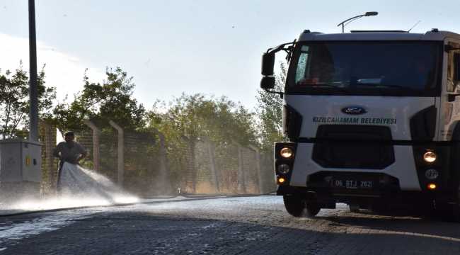 Kızılcahamam'da sokaklar her gün yıkanıyor